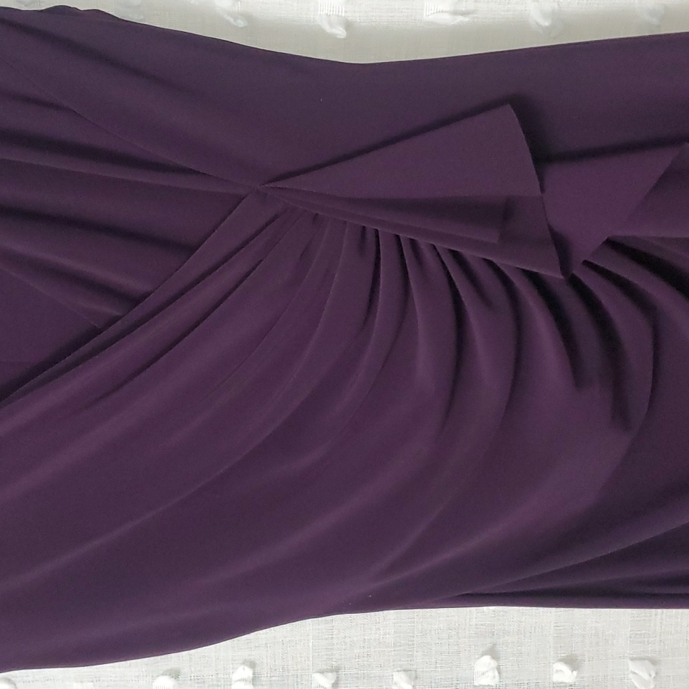 Deep purple wrap style dress - Picture 3 of 3